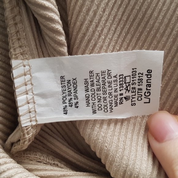 Room Service Cream Elastic Waist Ribbed Skirt Size L - Picture 8 of 10